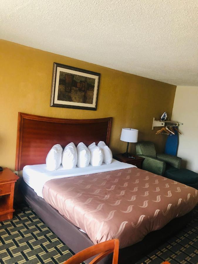 Quail Inn And Suites - شاطئ ميرتل المظهر الخارجي الصورة