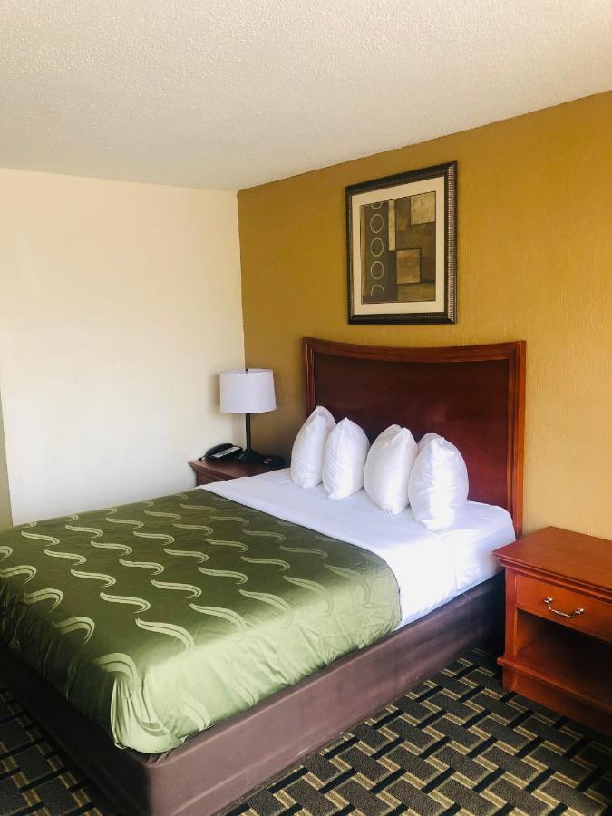 Quail Inn And Suites - شاطئ ميرتل المظهر الخارجي الصورة